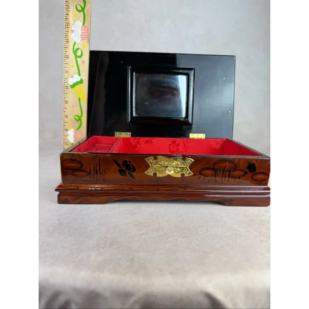 Vintage Chinese Lacquered Wood Vanity Jewelry Box w/ Mirror READ